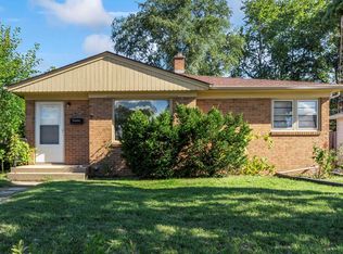 2704 Rapids Dr, Racine, WI 53404