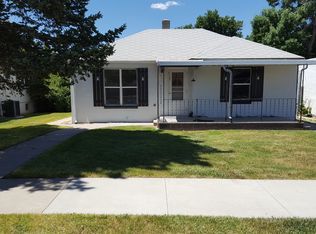 707 13th St, Wheatland, WY 82201
