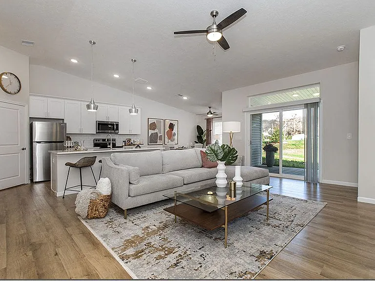 Riverwood Apartments — Photo 1