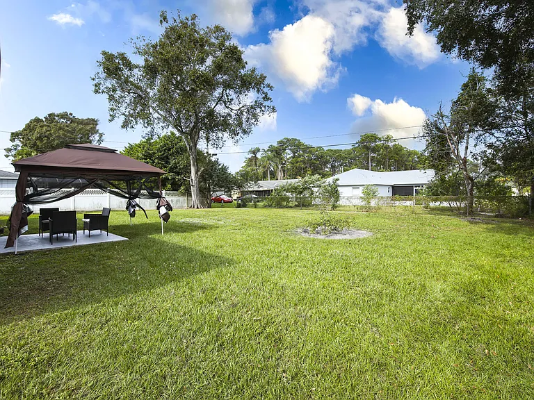 1315 SW Chase Rd — Photo 27