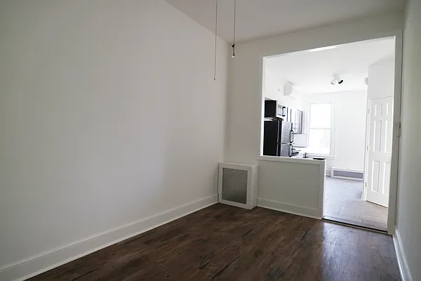 Rented by City Connections Realty | media 2