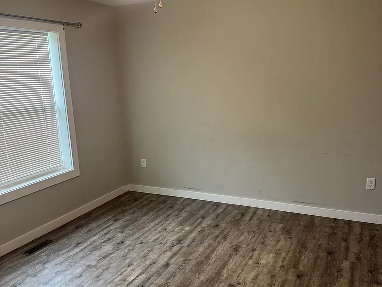 198 Morgan Rd — Photo 6