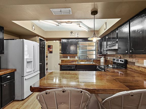 5th image of 4433 SE 13th St