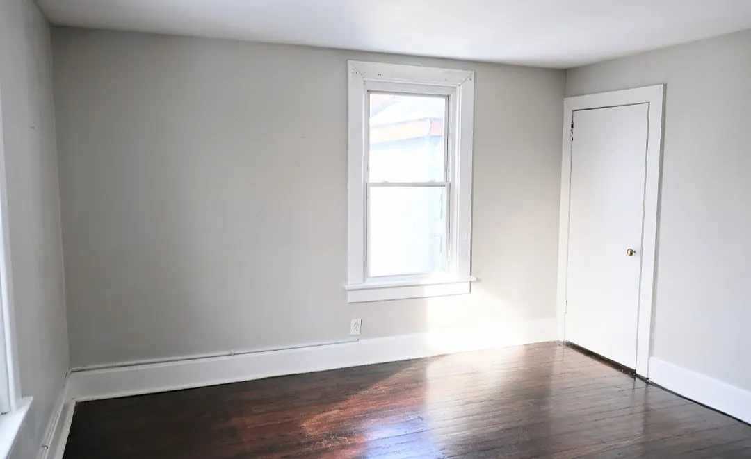 2 bed, 1074 sqft, $1,345 — Photo 4