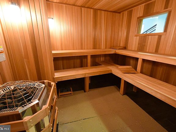 5th image of 2615 Eastbourne Dr #281
