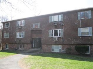 135 John A Dunn Memorial Dr APT 12, Rockland, MA 02370