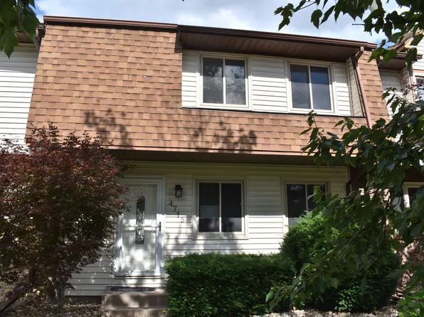4715 11th St #9, East Moline, IL 61244