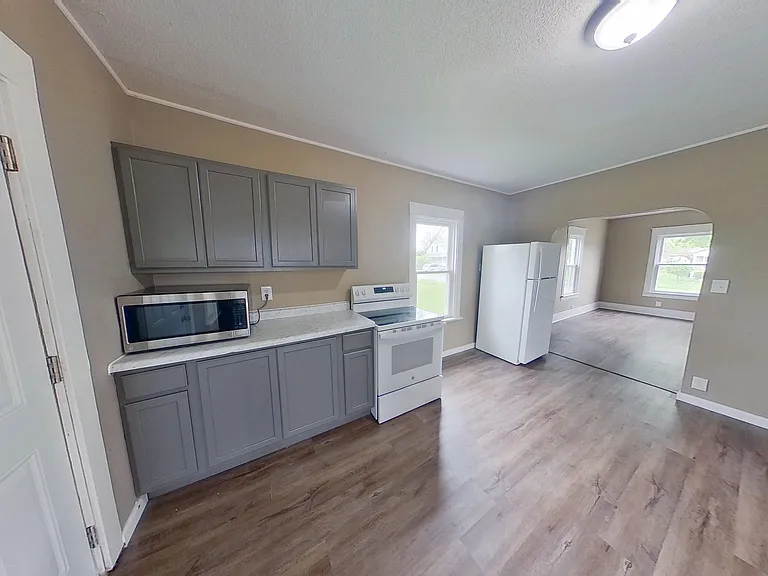 230 Almyra Ave #UP — Photo 7