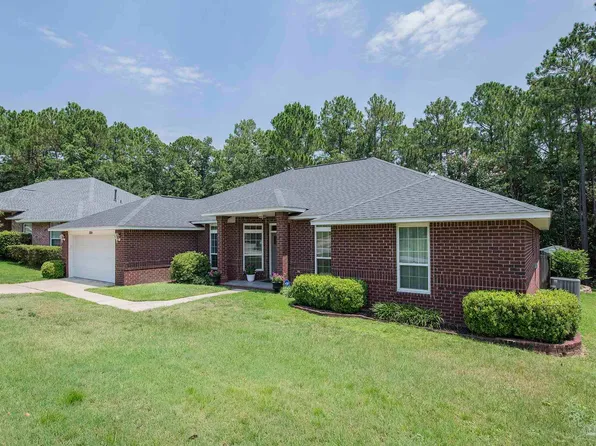 1804 Condor Dr, Cantonment, FL 32533