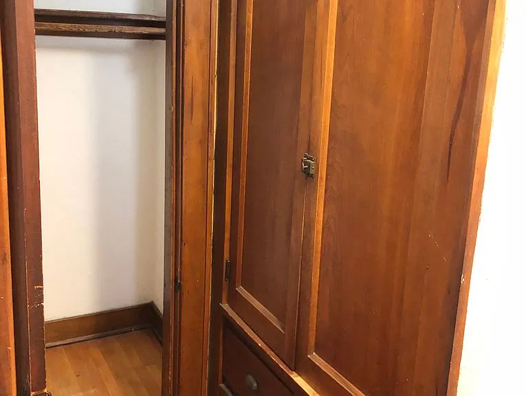 Newport Manor — Photo 12