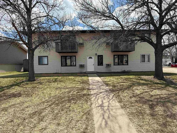 608 18th Ave SE, Minot, ND 58701