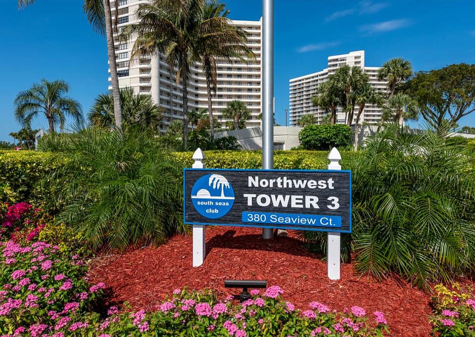 1st image of 380 Seaview Ct APT 706