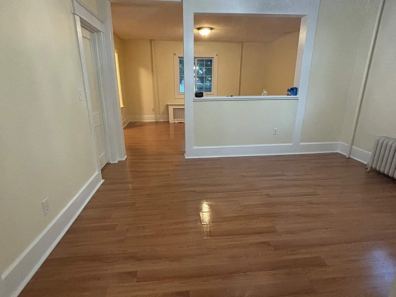 3 bed, $2,300 — Photo 2