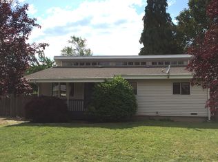 2258 Devos St, Eugene, OR 97402