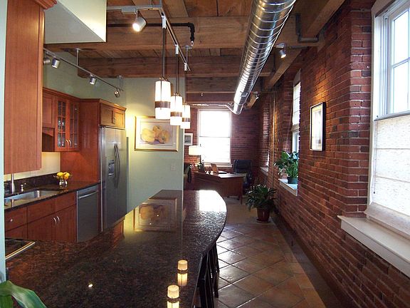 2nd image of 15 Cedar St Unit 38