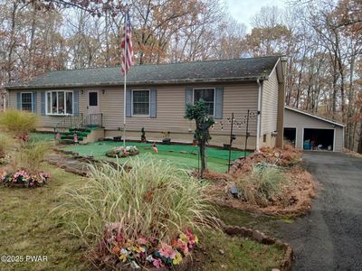 256 Upper Independence Dr, Lackawaxen, PA, 18435