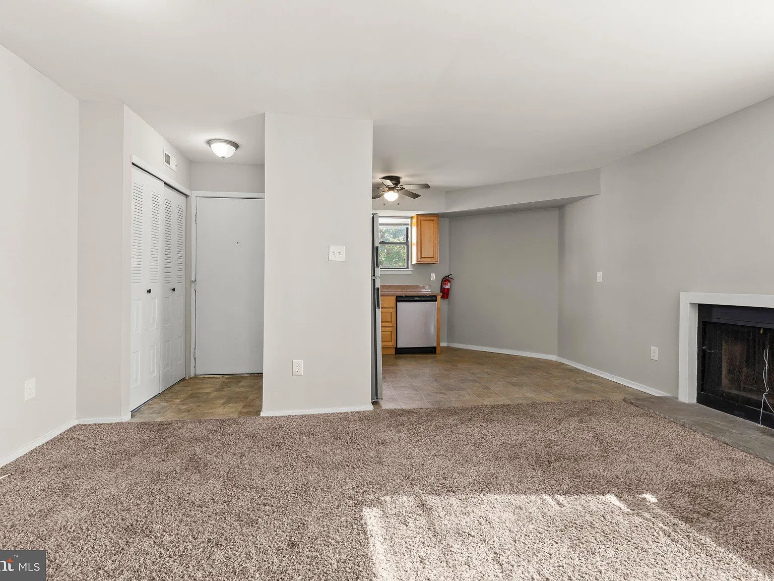 1 bed, 1.0 bath, 615 sqft, $1,700 — Photo 3