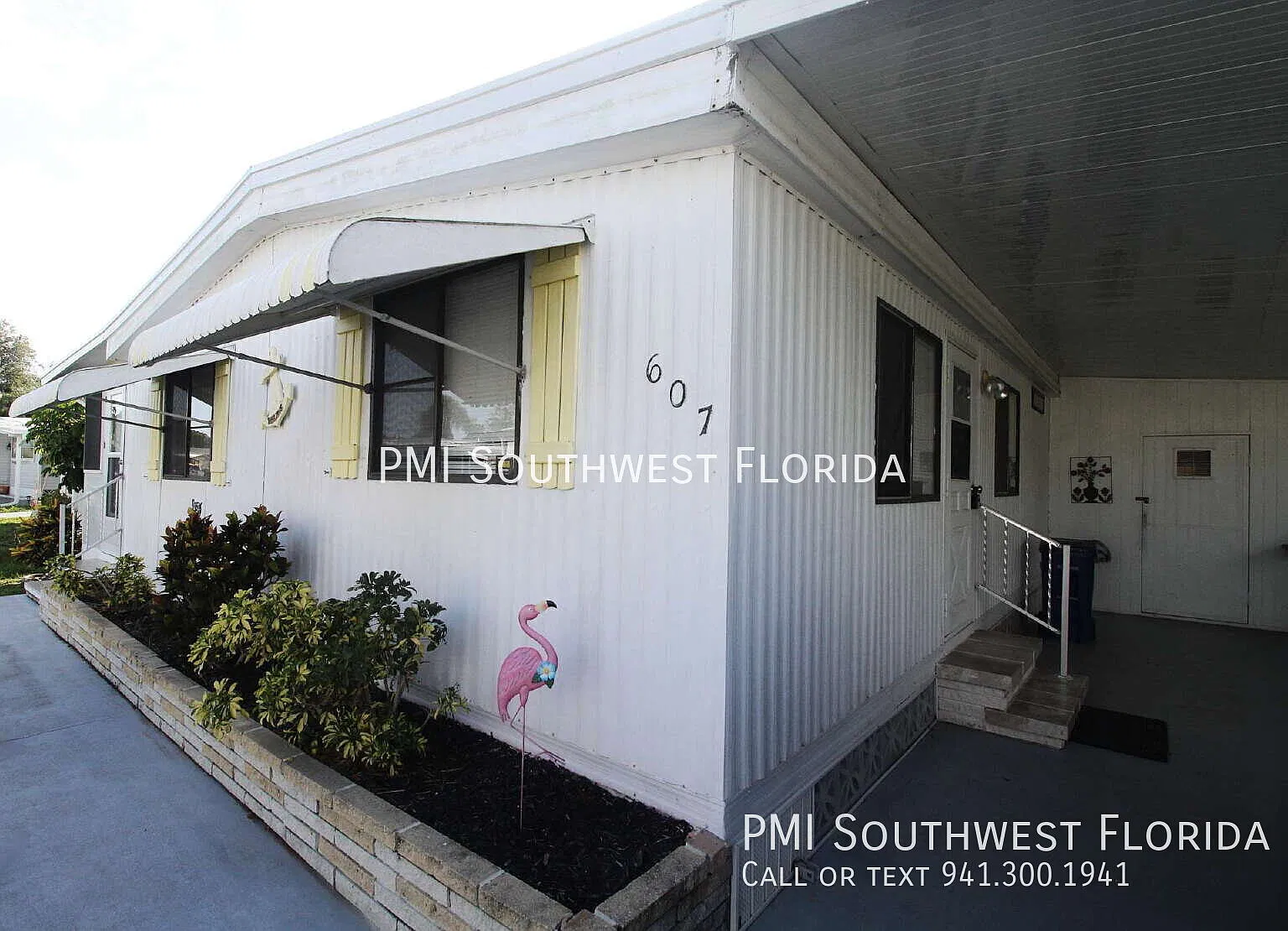 Furnished 2/2 Mobile Home in 55+ Venice Community! — Photo 2