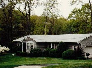 2 Francis St, East Setauket, NY 11733