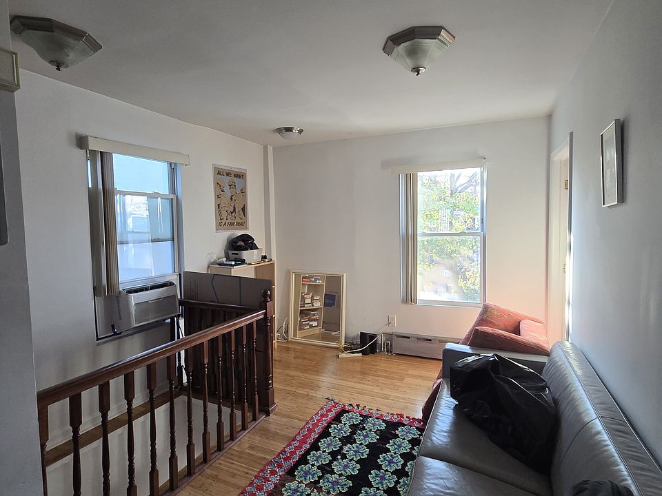 1st image of 2557 44th St Floor 2