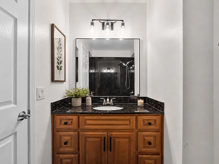 121 Polk St — Photo 19