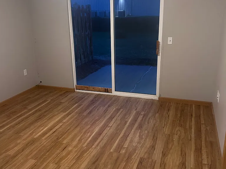 406 W Pine St — Photo 3