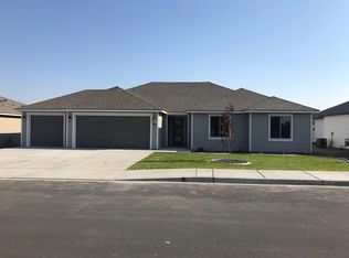 4401 Sumas Ln, Pasco, WA 99301