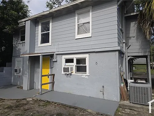 2 bed, 600 sqft, $1,300 — Photo 2