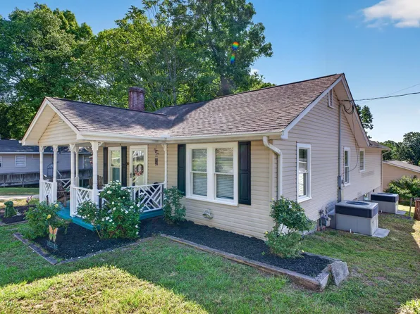 104 Buddin St, Easley, SC 29640