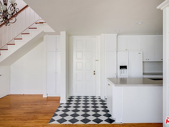 4th image of 1885 Veteran Ave APT 304