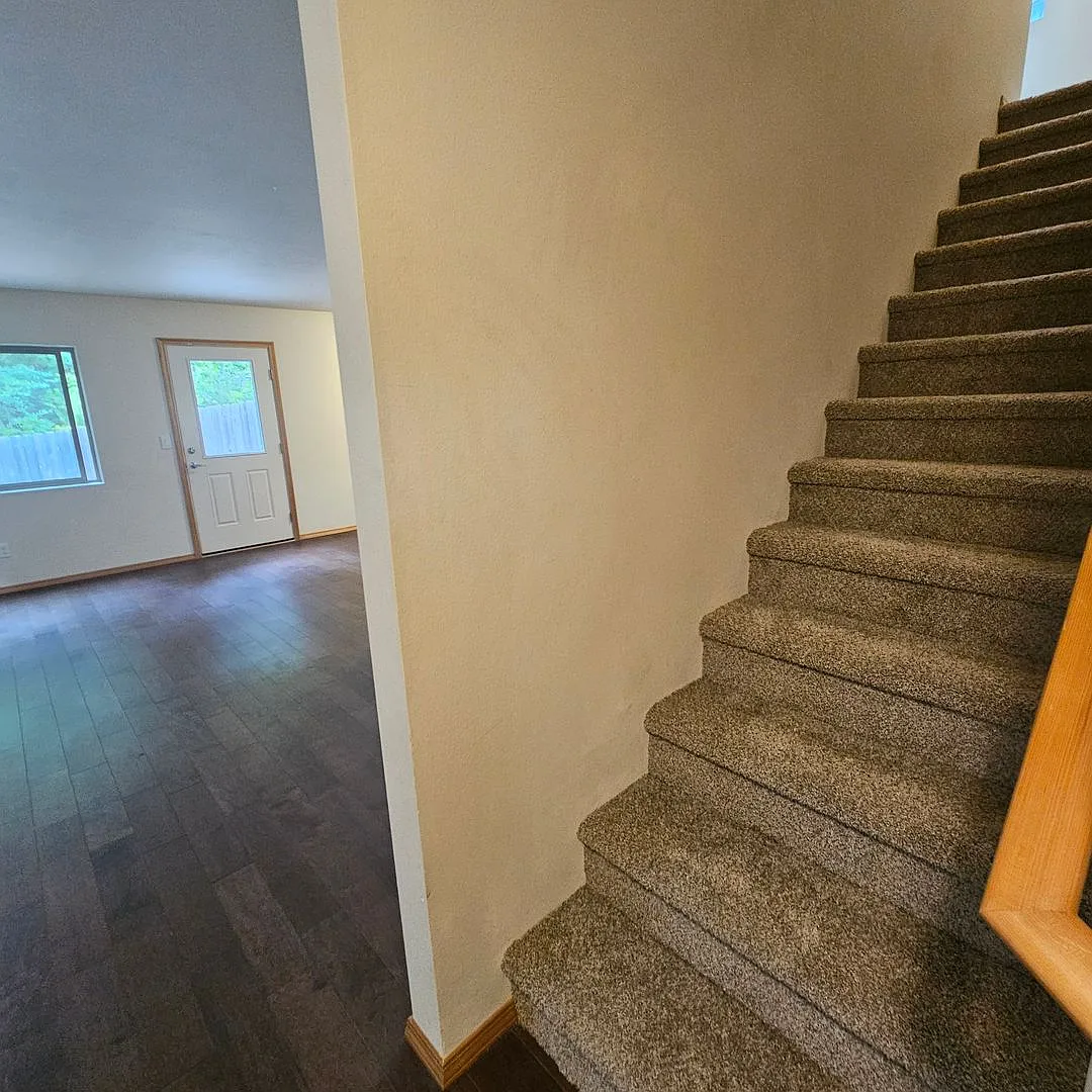 Spacious Poulsbo Home with Modern Comfort and a Prime Location — Photo 4