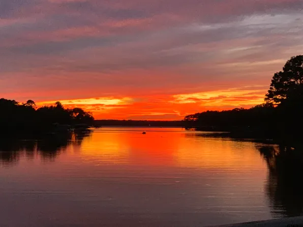 35 Oak St, Frankston, TX 75763