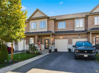 37 Fairgrounds Dr, Hamilton, ON L0R 1C0