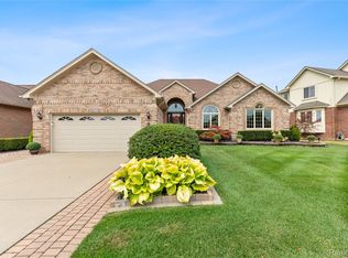 49279 Dunhill Dr, Macomb, MI 48044