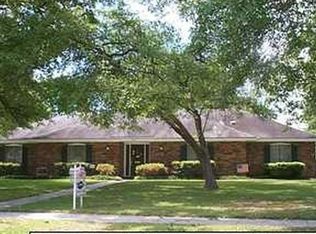 486 S Locksley Dr, Baton Rouge, LA 70815