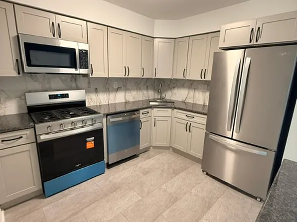 12085 Abby Rd, Philadelphia, PA