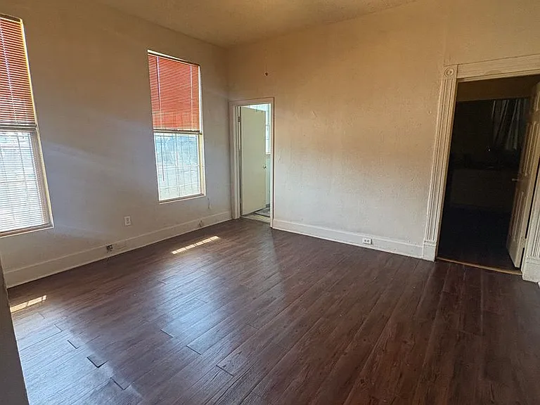 517 Stoner Ave — Photo 6