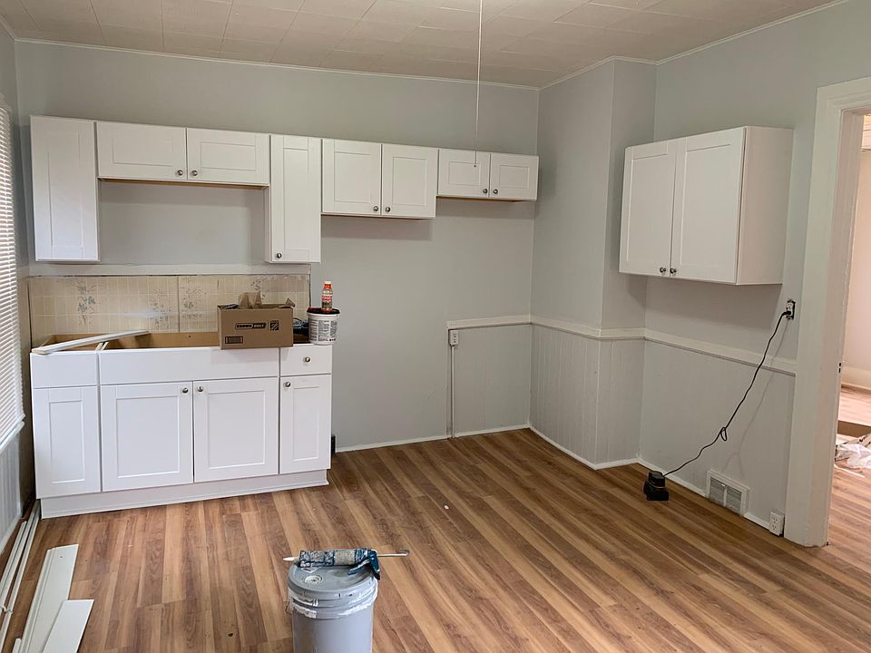1st image of 1609 Hopkins Ave APT 3