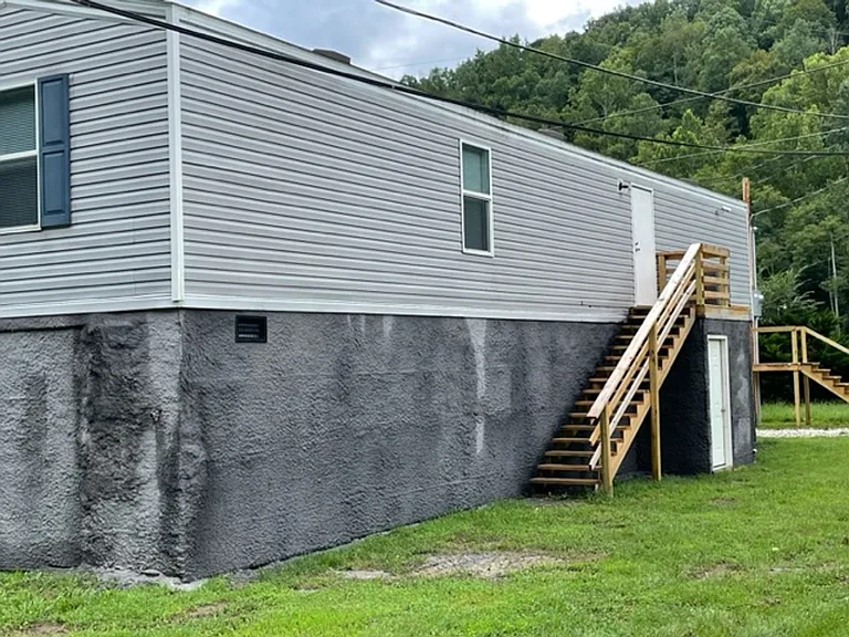 1000 Dickinson Mobile Home Park — Photo 9