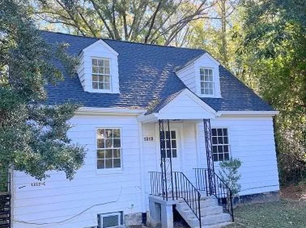 1212 Hillview Rd #C, Chapel Hill, NC 27514