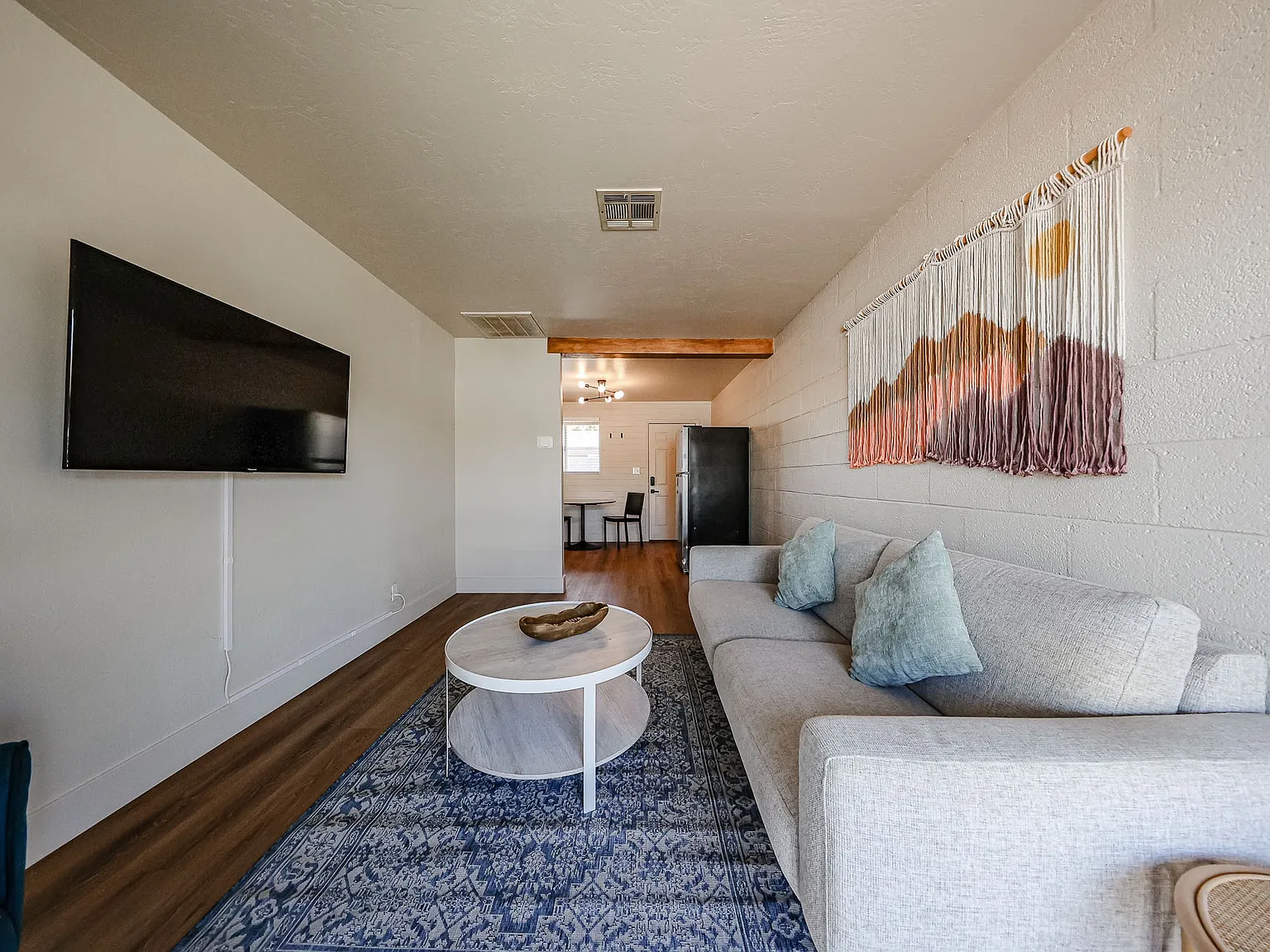 1 bed, 600 sqft, $1,375 — Photo 3
