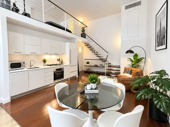 16 Warren St APT 2, New York, NY 10007