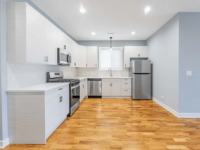 3029 W Washington Blvd #2 — Photo 5