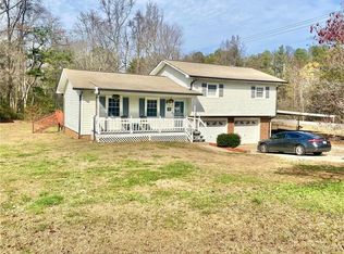 14 Pine Valley Dr, Powder Springs, GA 30127