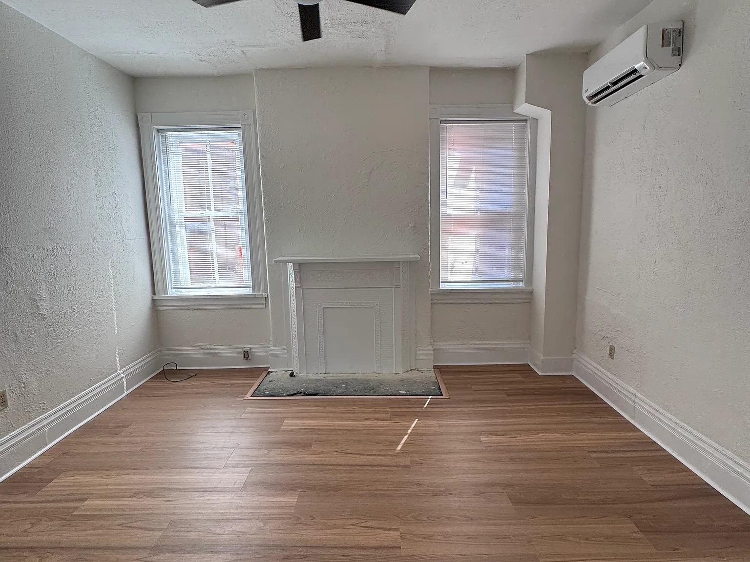 1 bed, 430 sqft, $925 — Photo 3
