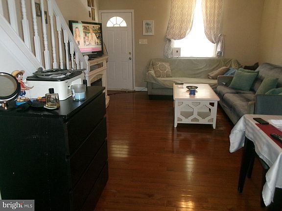 4th image of 3298 Miller St