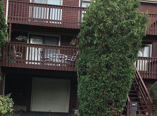 25 Florence Rd UNIT 9, Branford, CT 06405