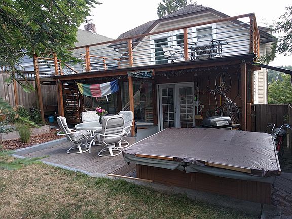 4th image of 208 NW Bowdoin Pl