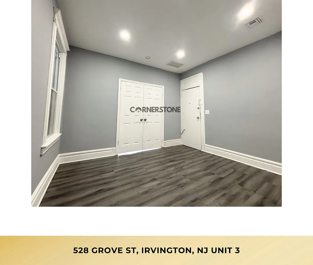 528 Grove St — Photo 4