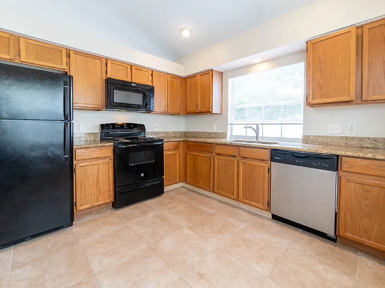 8345 Fort Thomas Way — Photo 30